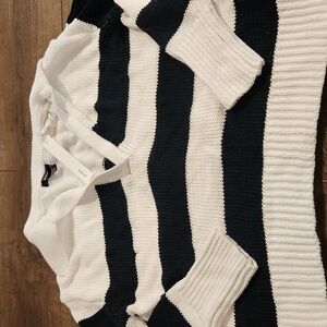 Aqua 100% Cotton White & Black Striped Polo Style Pullover Sweater Size Medium